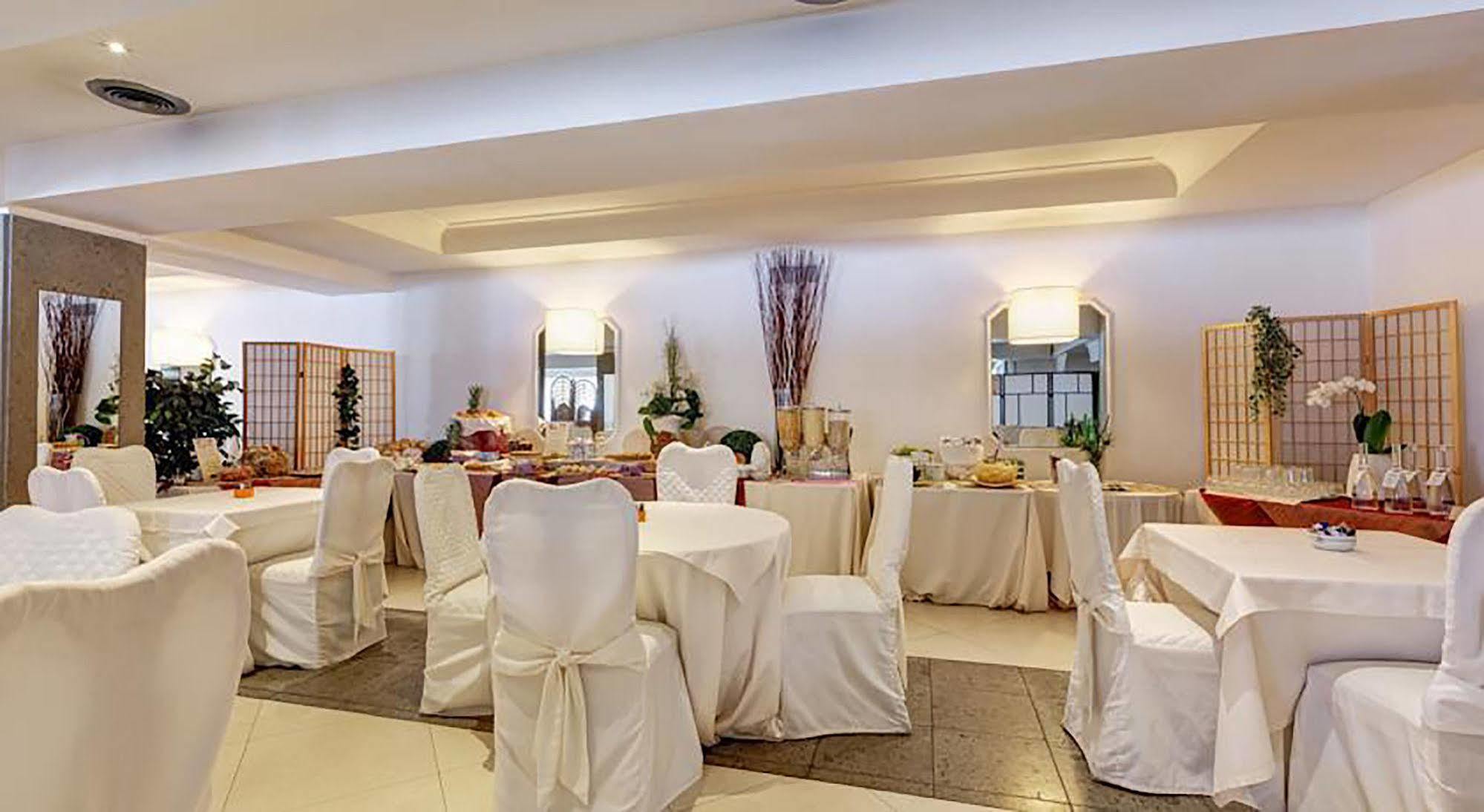 Aris Garden Hotel Casal Palocco Dış mekan fotoğraf